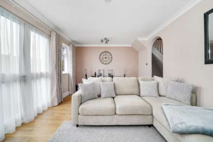 Thornhill Gardens,Leyton London, Image 3