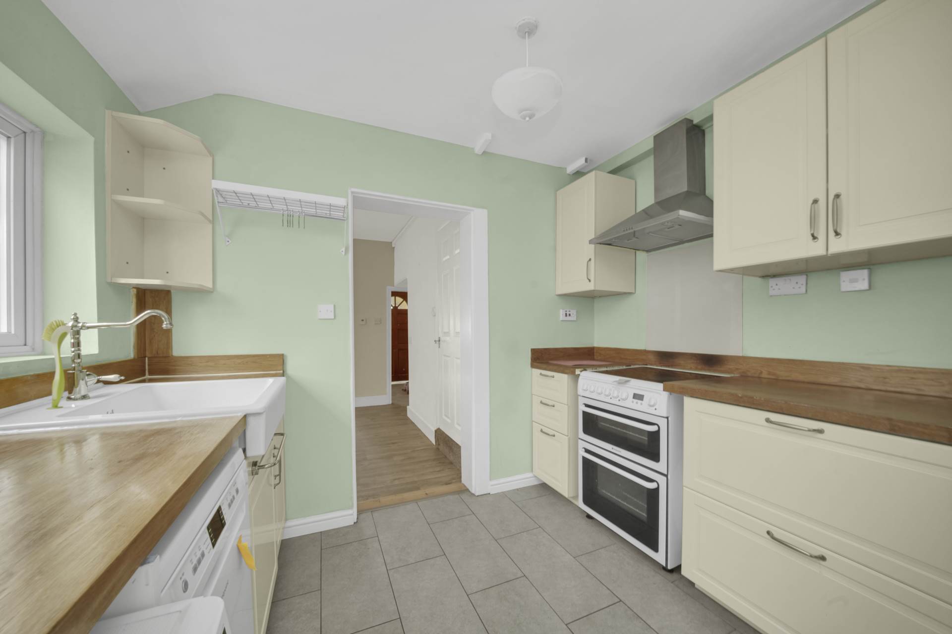 Dunedin Road, London, E10, Image 10