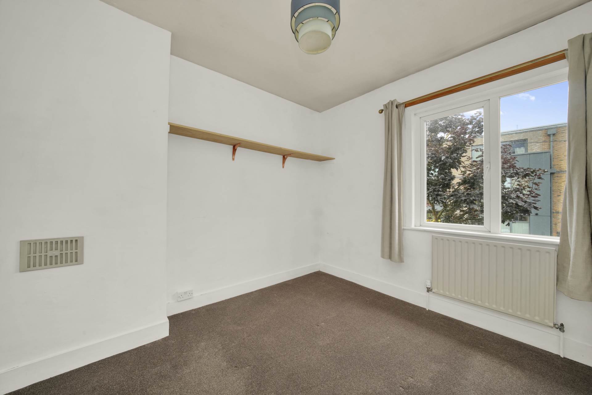 Dunedin Road, London, E10, Image 14