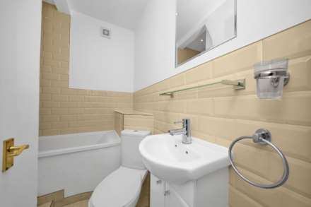 Dunedin Road, London, E10, Image 15