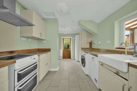 Dunedin Road, London, E10, Image 9