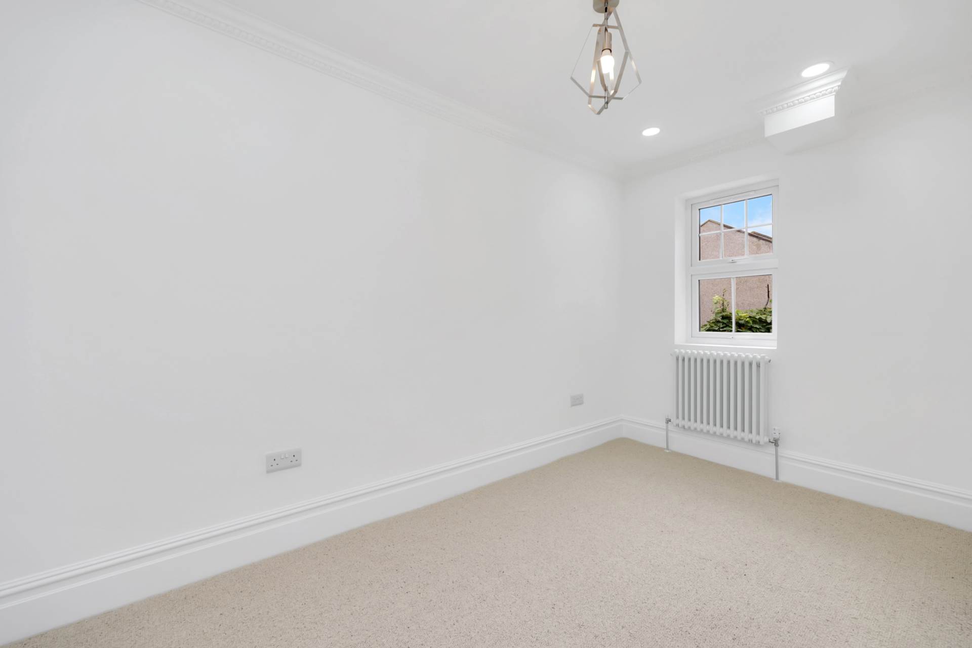 Dawlish Road, Leyton, E10, Image 12