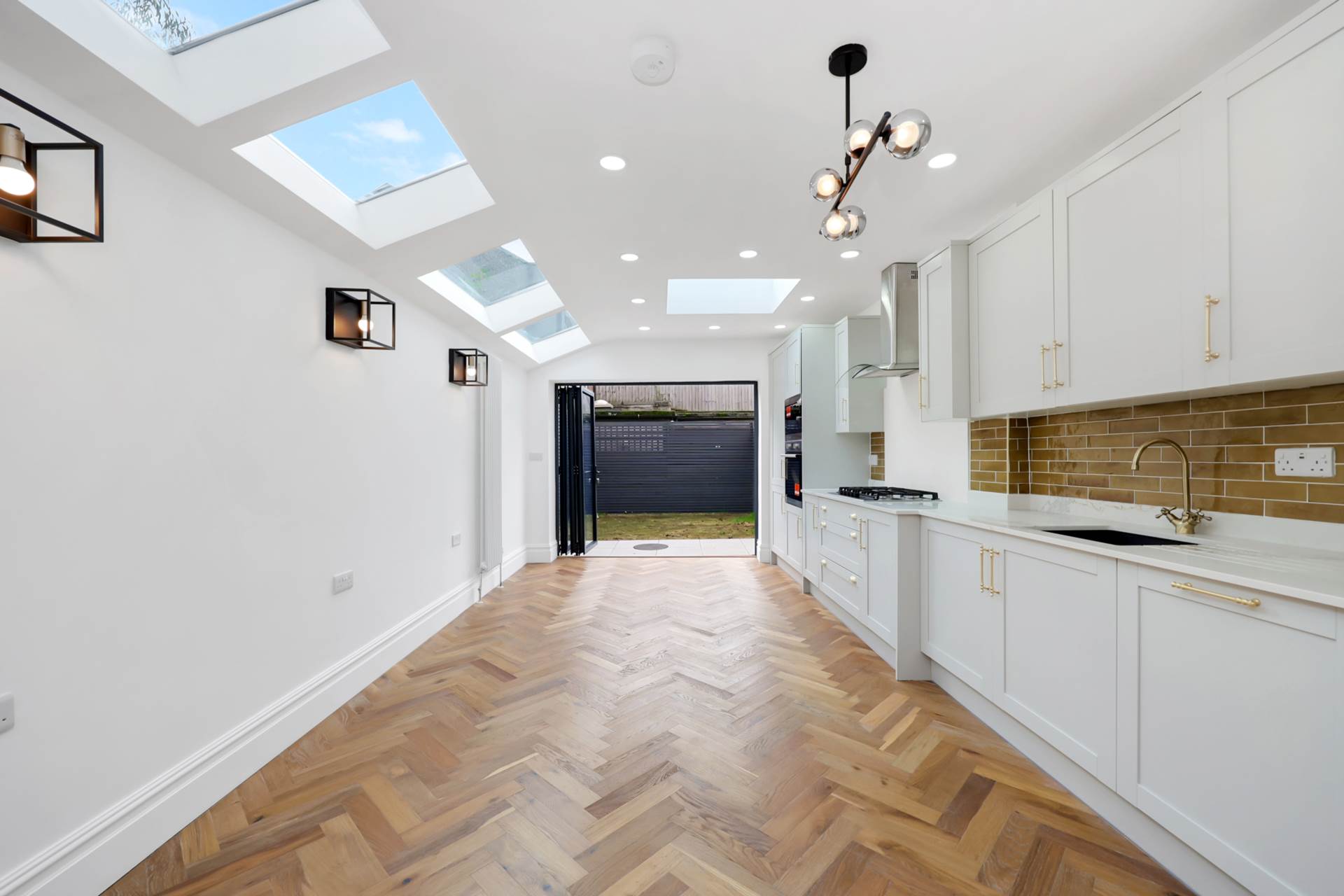 Dawlish Road, Leyton, E10, Image 7