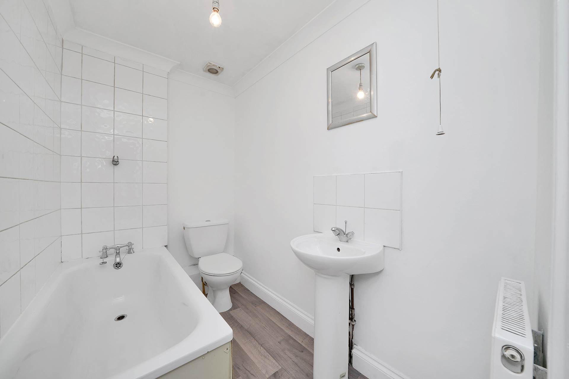 High Road, Leytonstone, E11, Image 7
