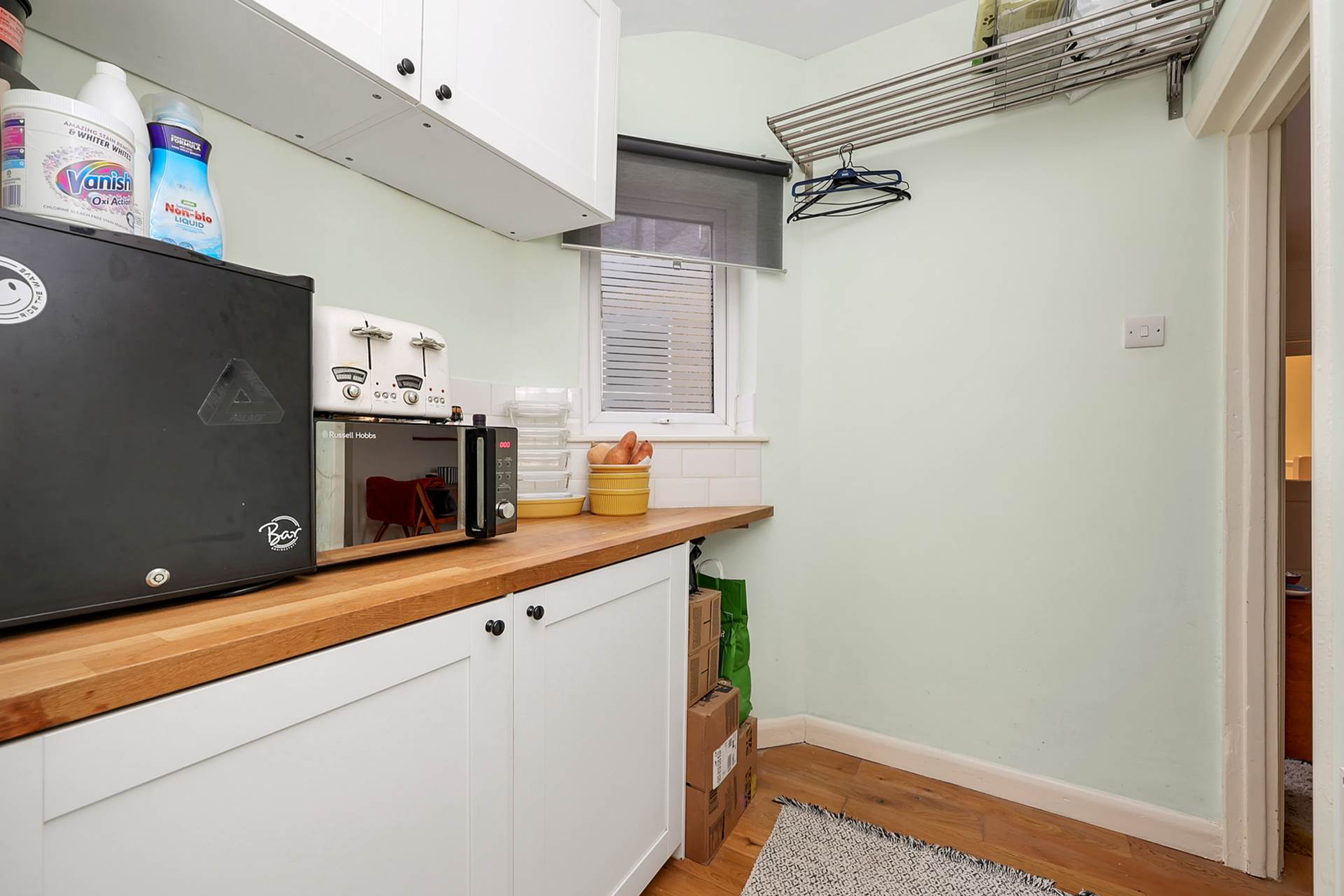 High Road, London, E10, Image 27