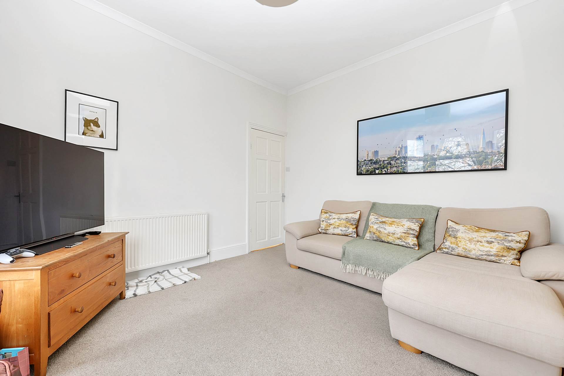 High Road, London, E10, Image 4