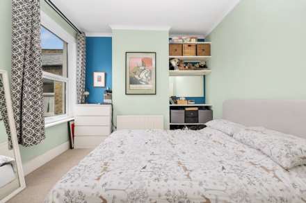 High Road, London, E10, Image 10