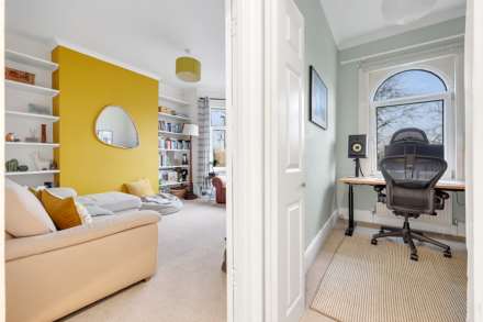 High Road, London, E10, Image 6