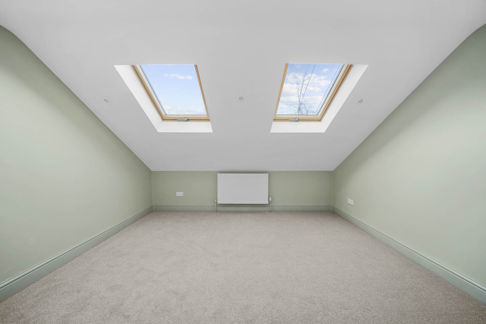 Balmoral Road, Leyton, E10, Image 20