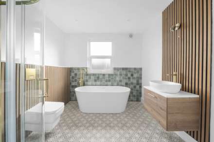 Balmoral Road, Leyton, E10, Image 13