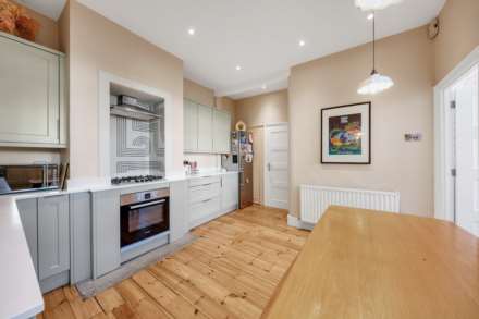 Francis Road, Leyton, E10, Image 13