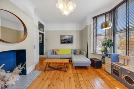 Francis Road, Leyton, E10, Image 2