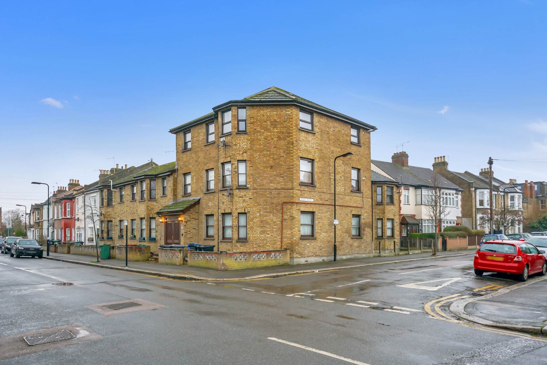 Newport Road, Leyton, E10, Image 12