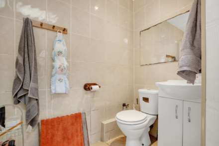 Pretoria Road, London, E11, Image 13