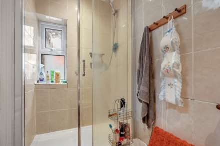 Pretoria Road, London, E11, Image 14