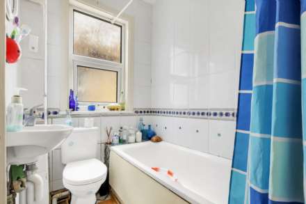 Pretoria Road, London, E11, Image 17