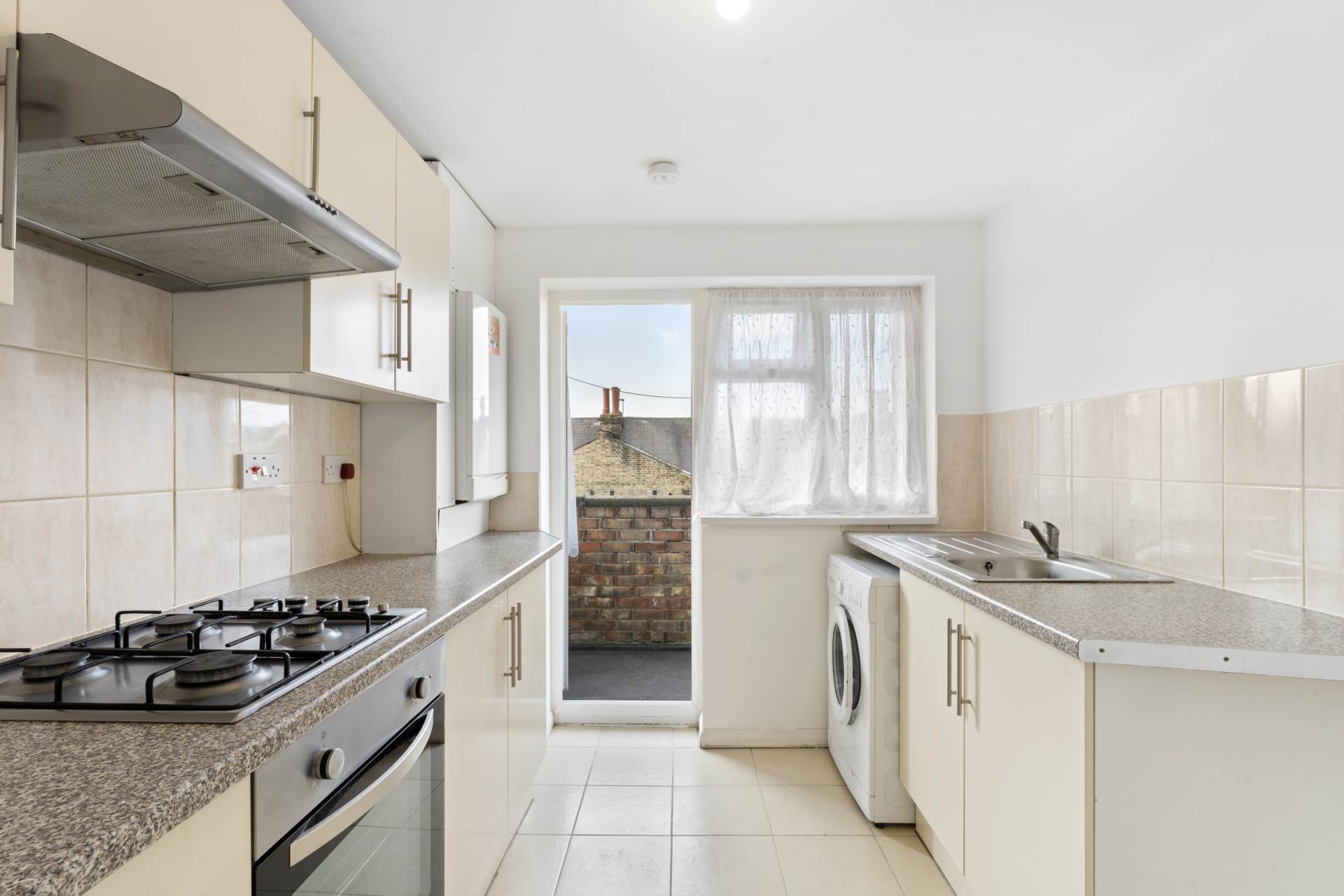 King Edward Road, London, E10, Image 13