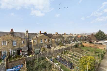 King Edward Road, London, E10, Image 15