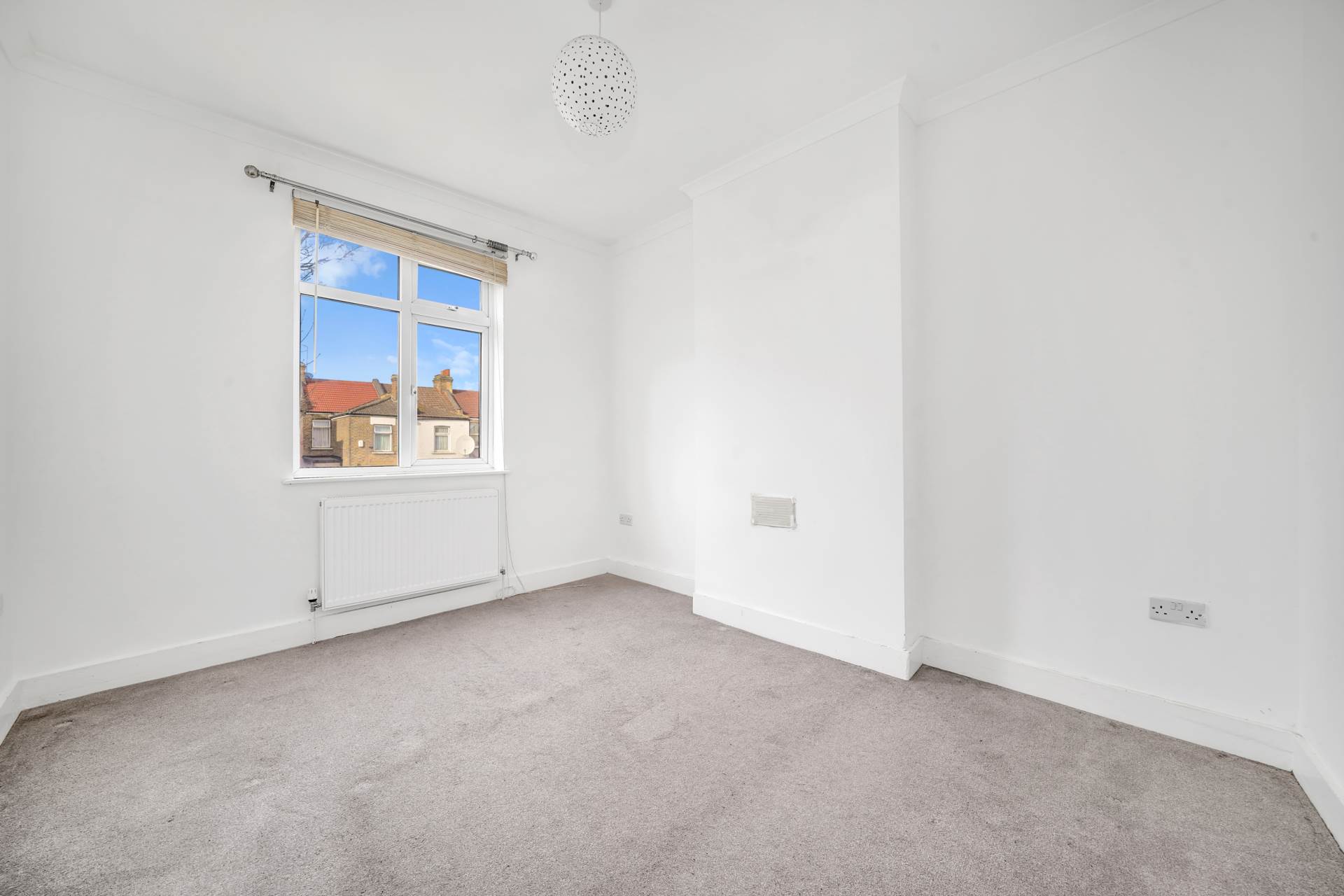 Park Road, Leyton, E10, Image 5