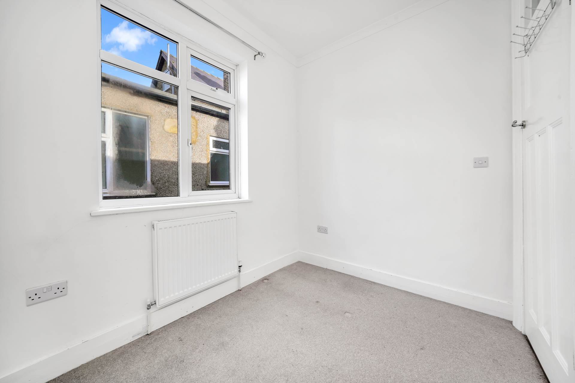 Park Road, Leyton, E10, Image 8