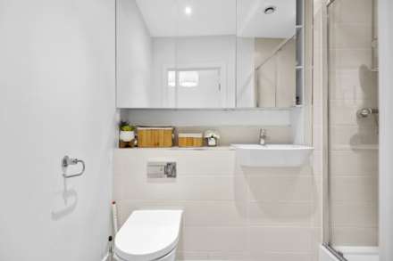 Locke House, London, E10, Image 17