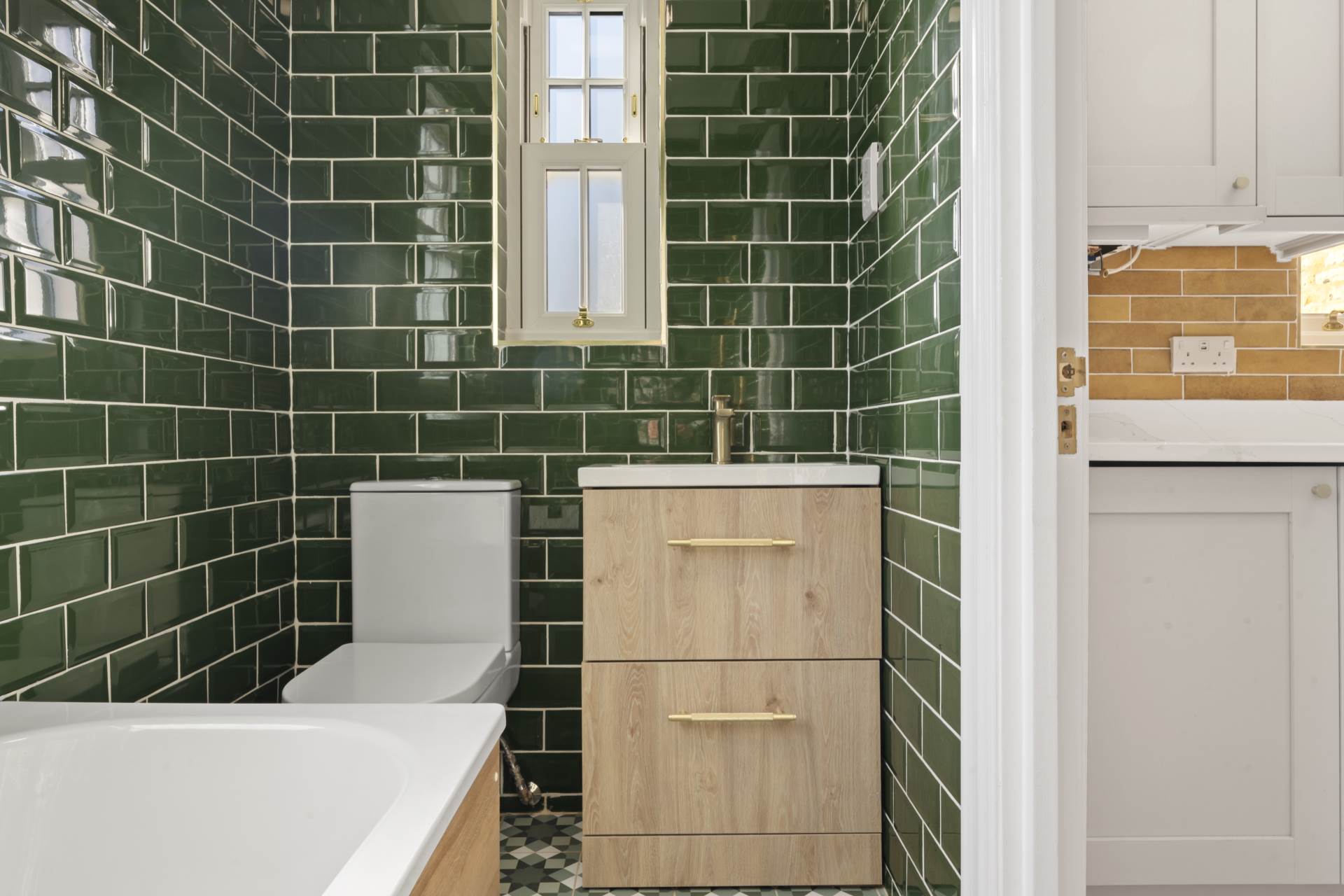 Dunedin Road, London, E10, Image 11