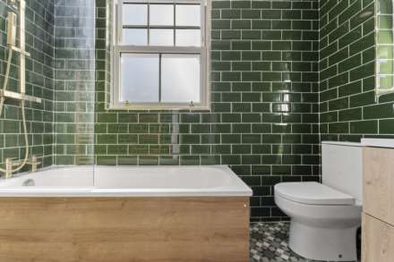 Dunedin Road, London, E10, Image 10