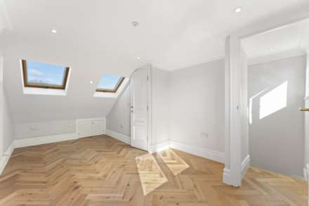 Dunedin Road, London, E10, Image 14