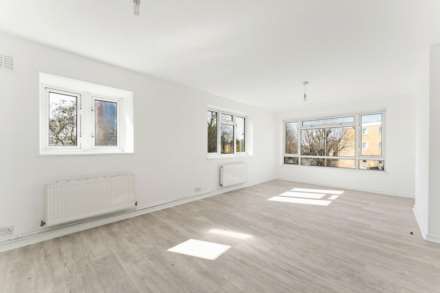 2 Bedroom Flat, Church Road, London