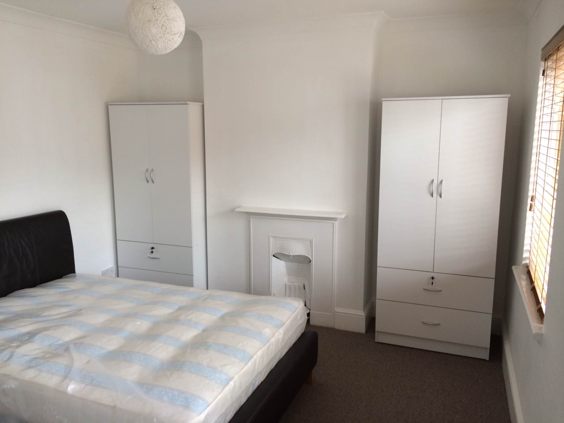 Whalebone Avenue, Chadwell Heath, Image 10