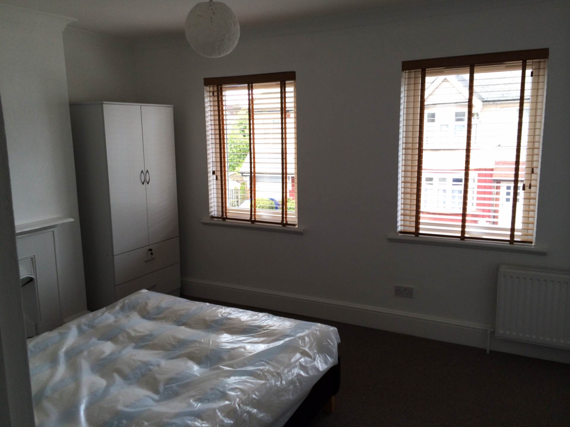 Whalebone Avenue, Chadwell Heath, Image 8