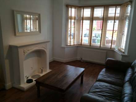 Whalebone Avenue, Chadwell Heath, Image 2