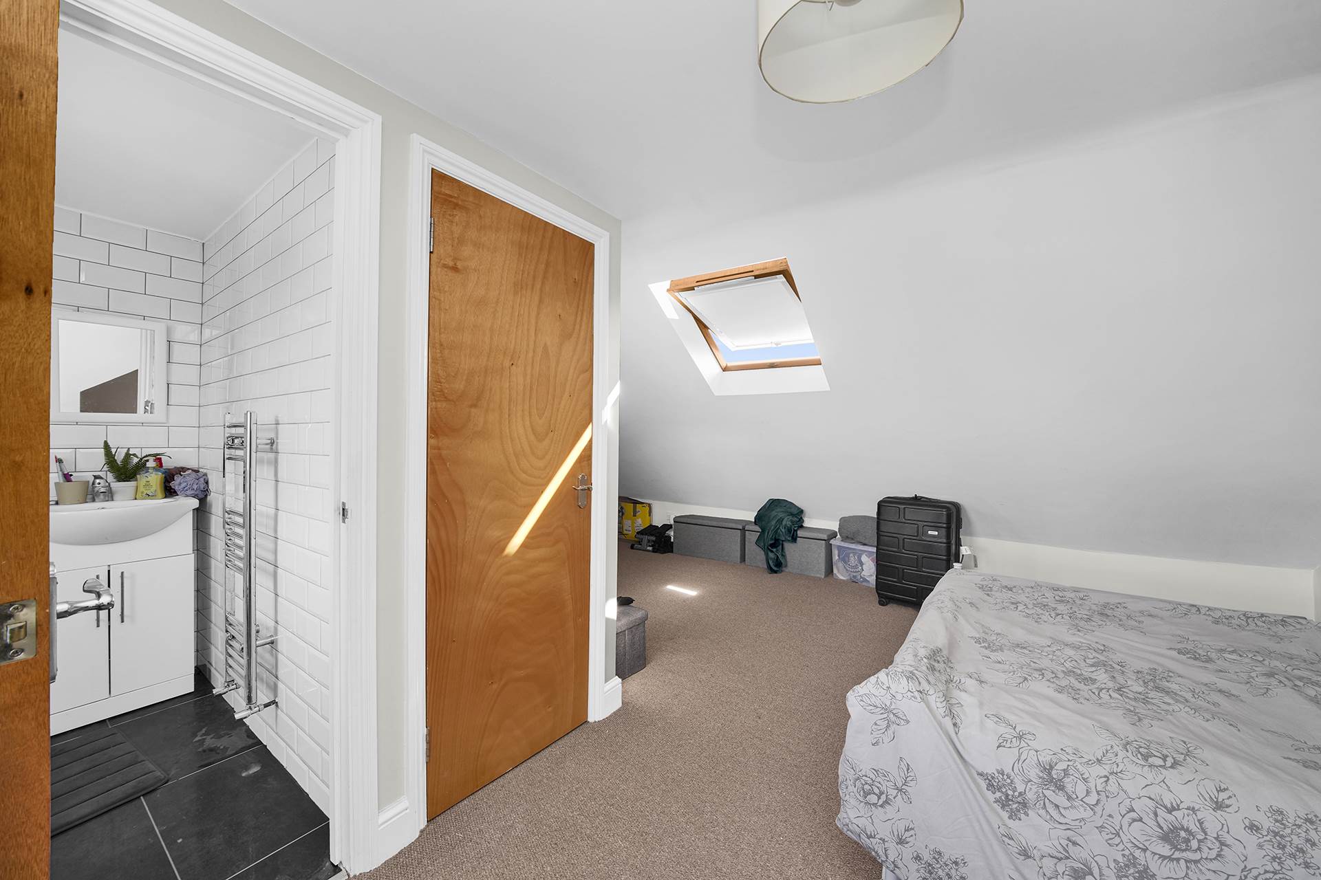 Hainault Road, Leytonstone, Image 13
