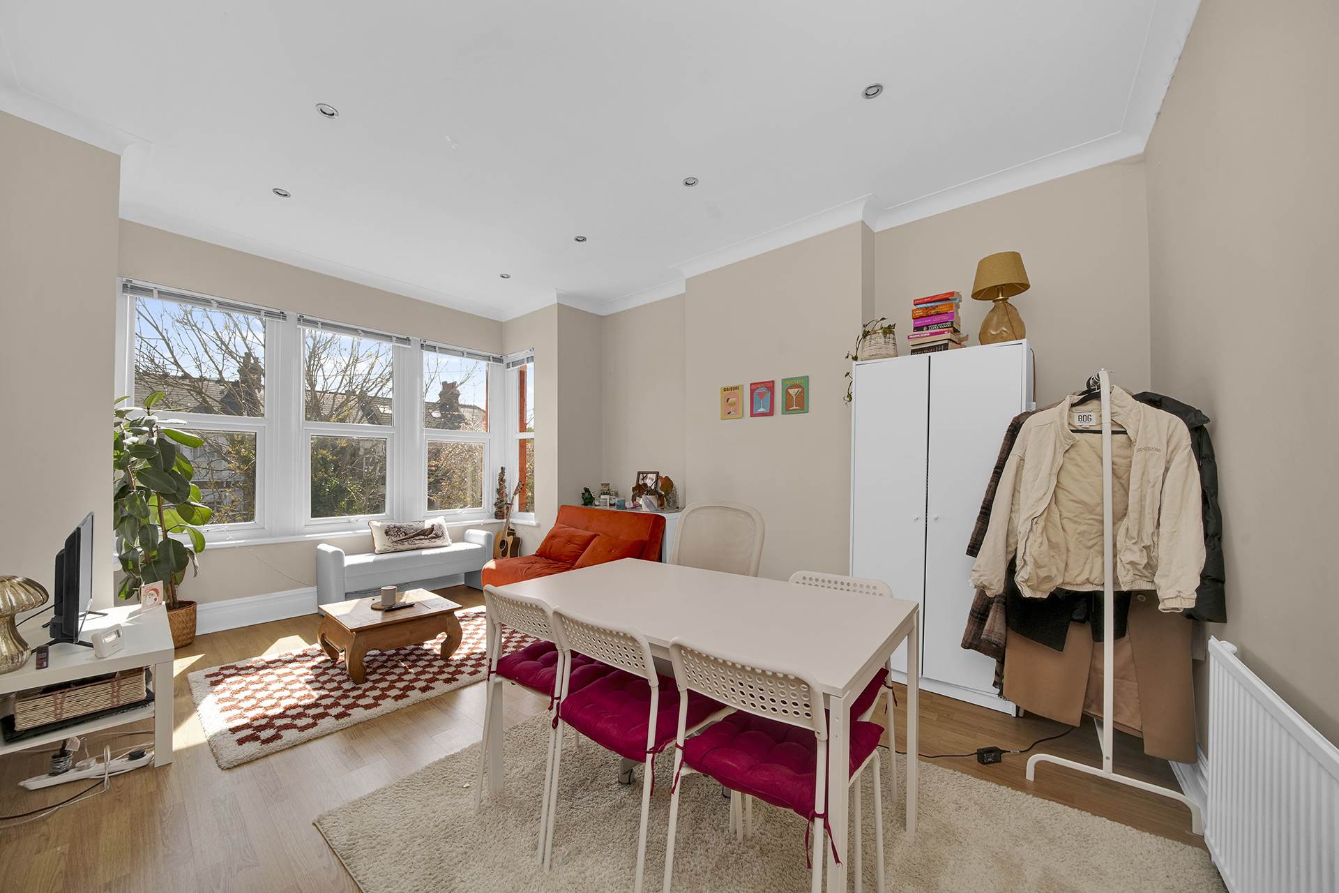Hainault Road, Leytonstone, Image 3