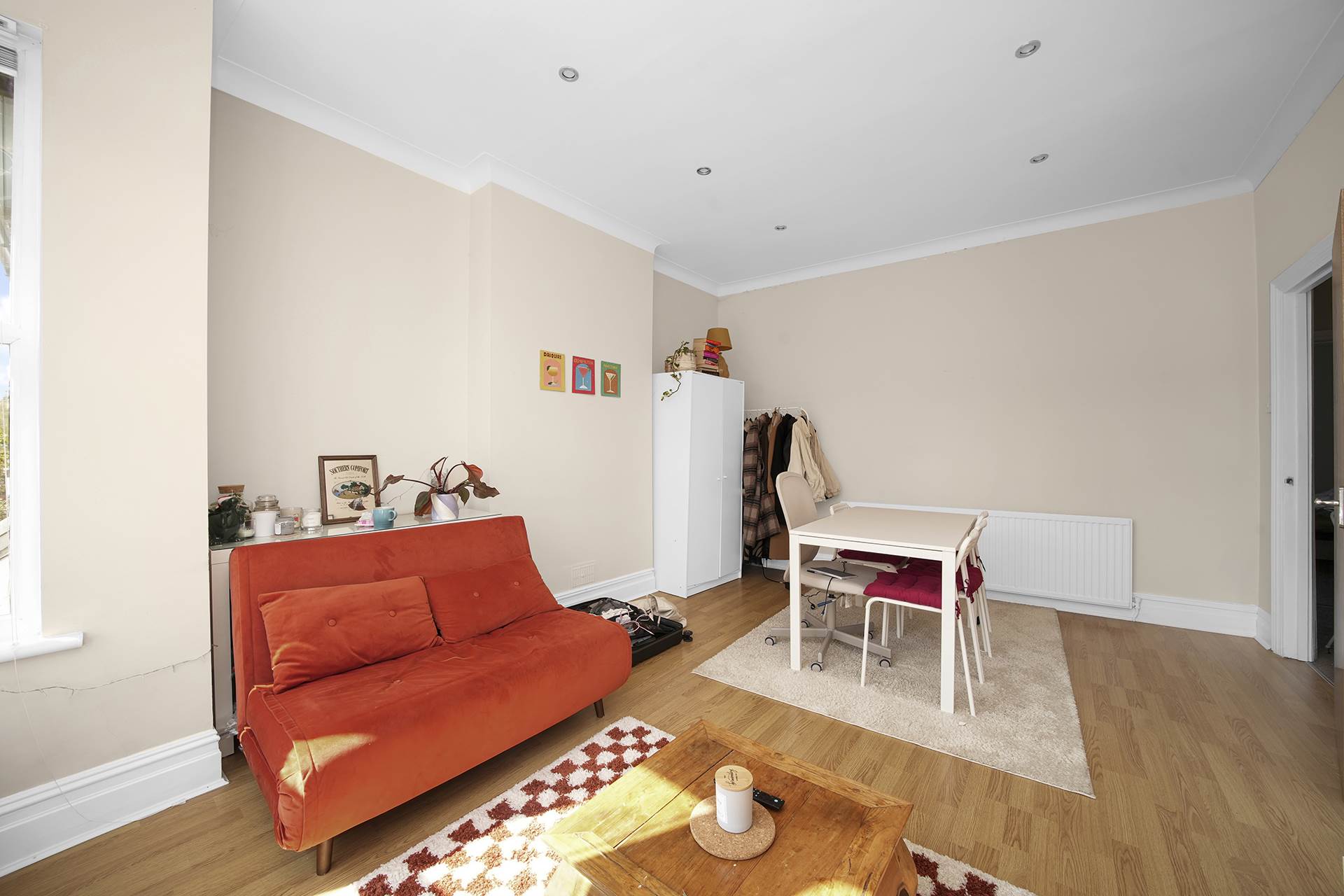 Hainault Road, Leytonstone, Image 4