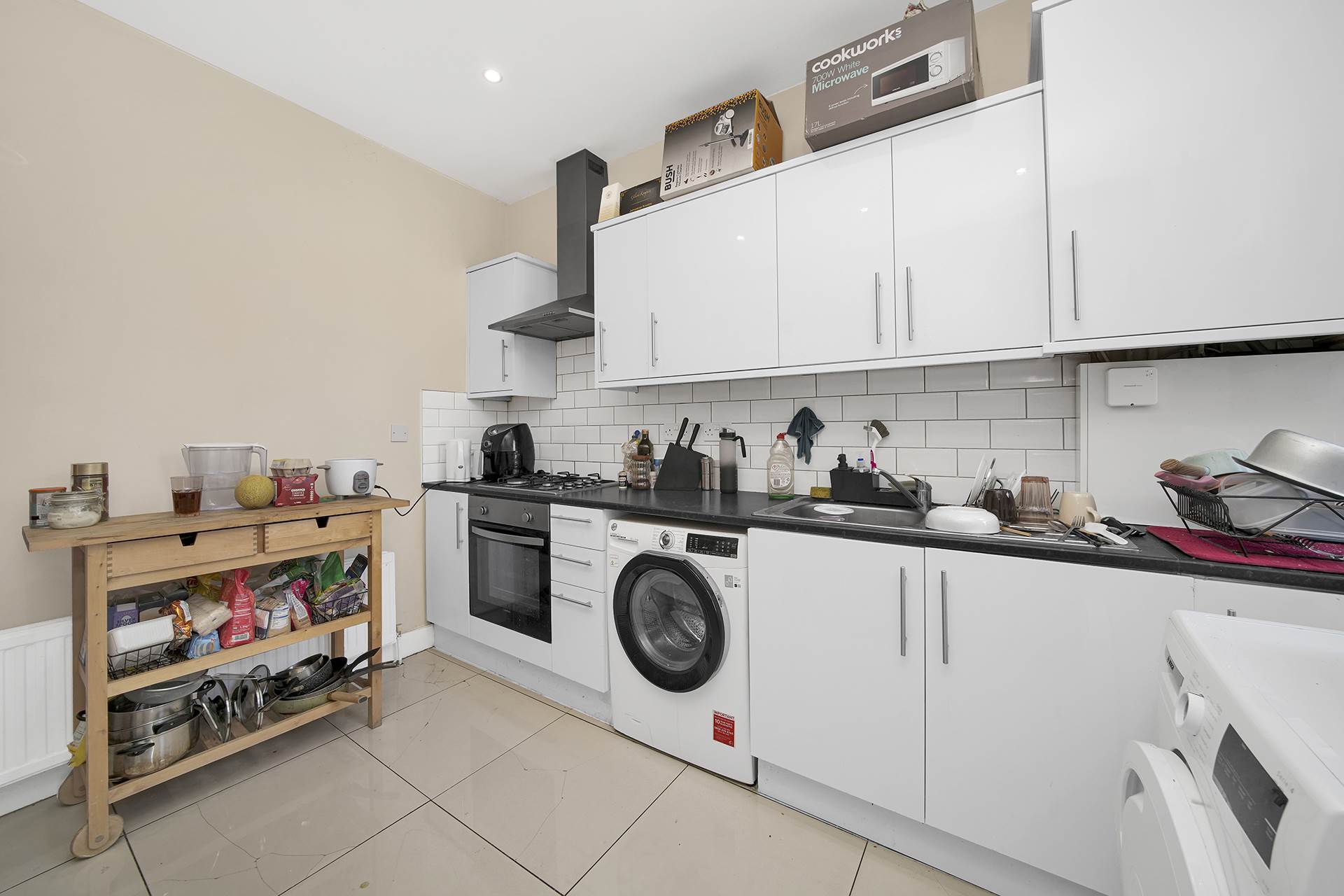 Hainault Road, Leytonstone, Image 5