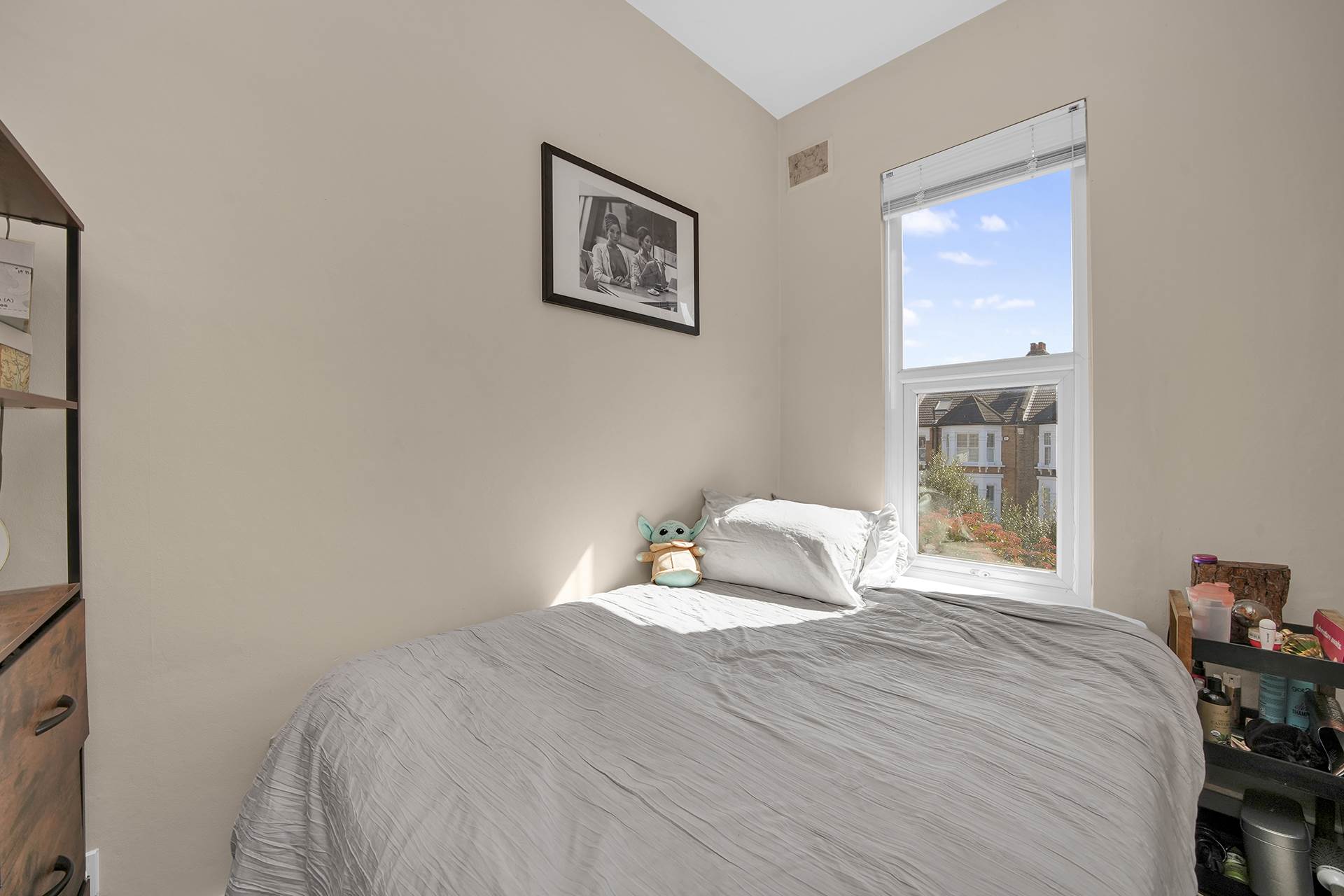 Hainault Road, Leytonstone, Image 9