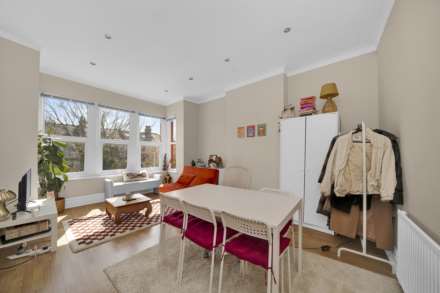 Hainault Road, Leytonstone, Image 3