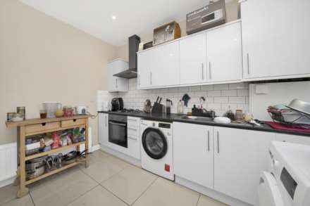 Hainault Road, Leytonstone, Image 5