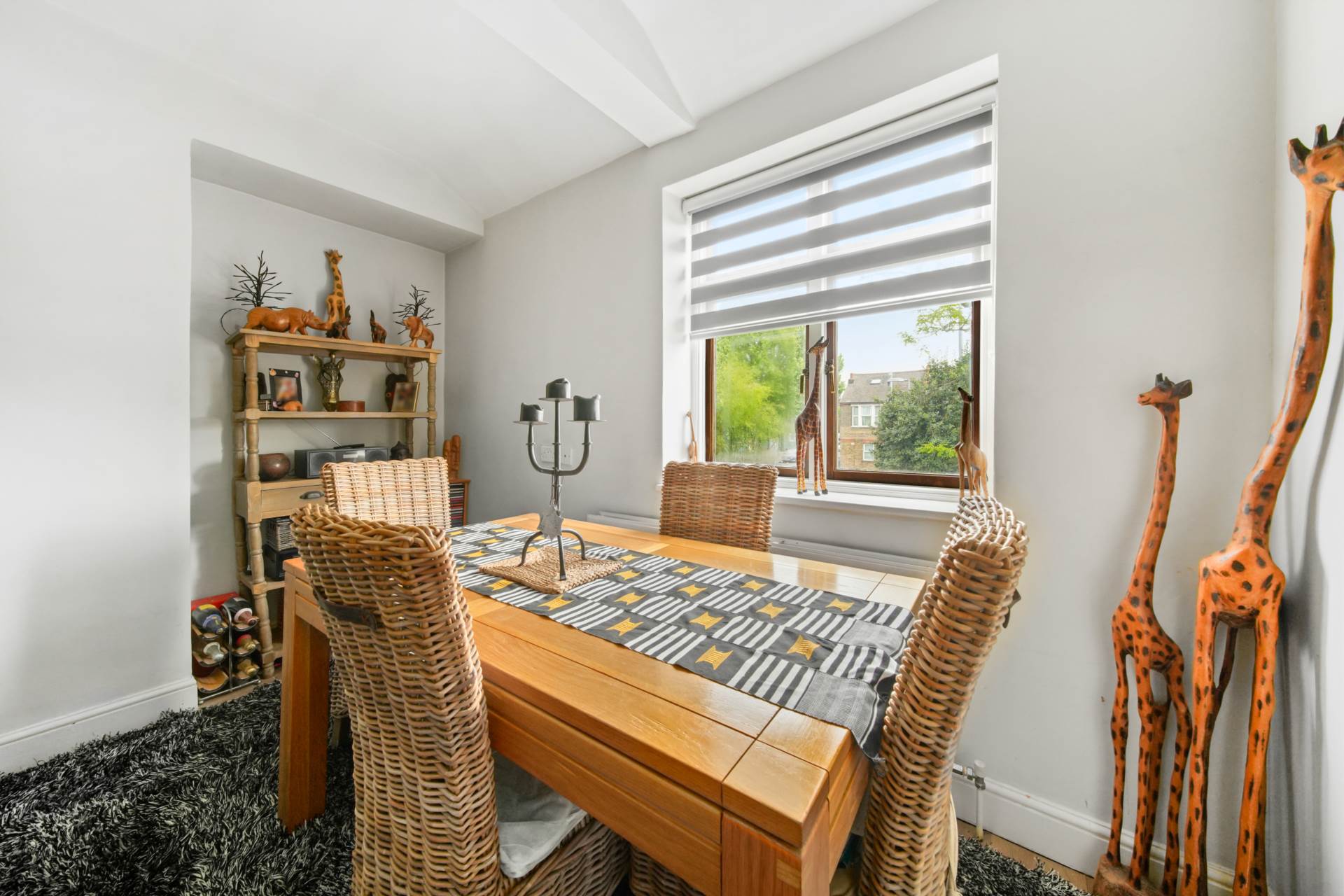 Etloe House, Leyton, E10, Image 6