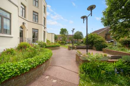 Etloe House, Leyton, E10, Image 20