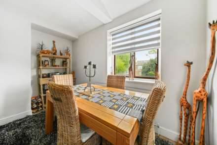 Etloe House, Leyton, E10, Image 6