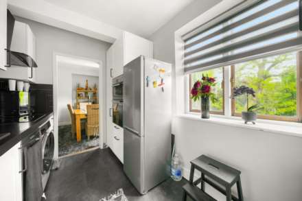 Etloe House, Leyton, E10, Image 9