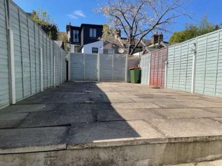 Caistor Park Road, Stratford, E15, Image 8