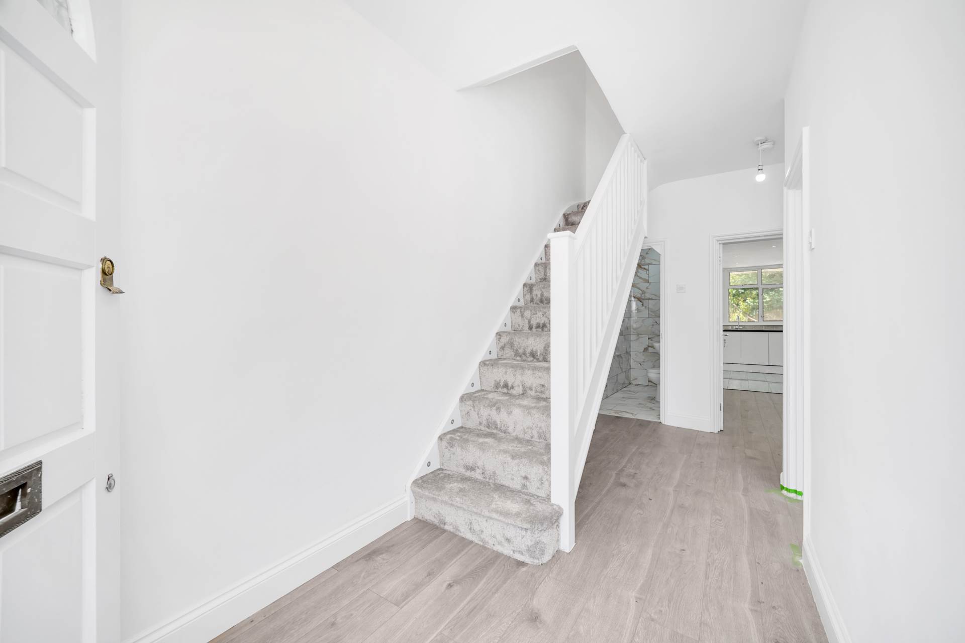 West End Avenue, Leyton, E10, Image 11