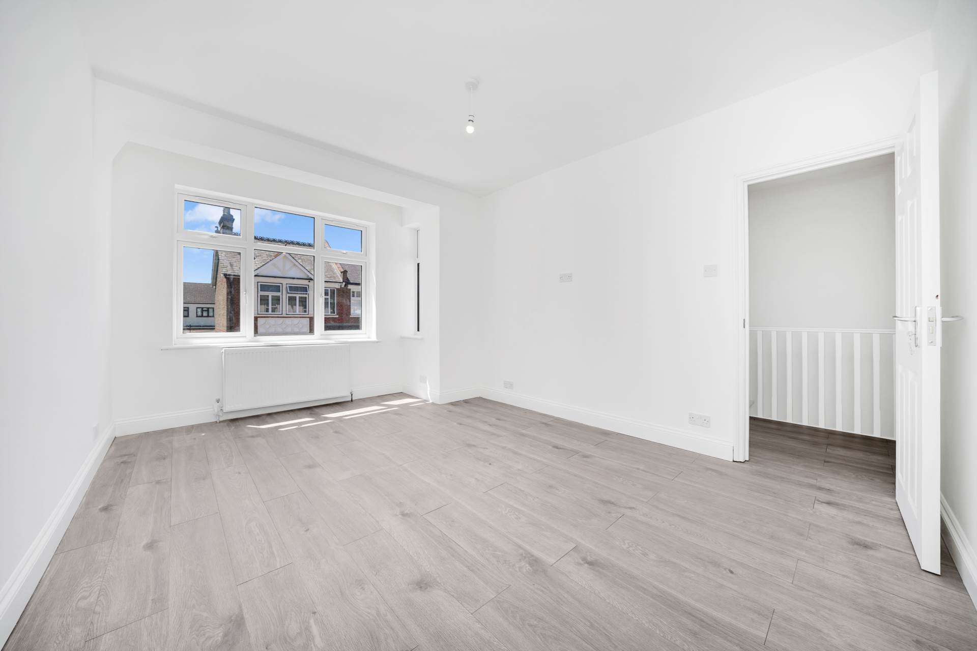 West End Avenue, Leyton, E10, Image 13