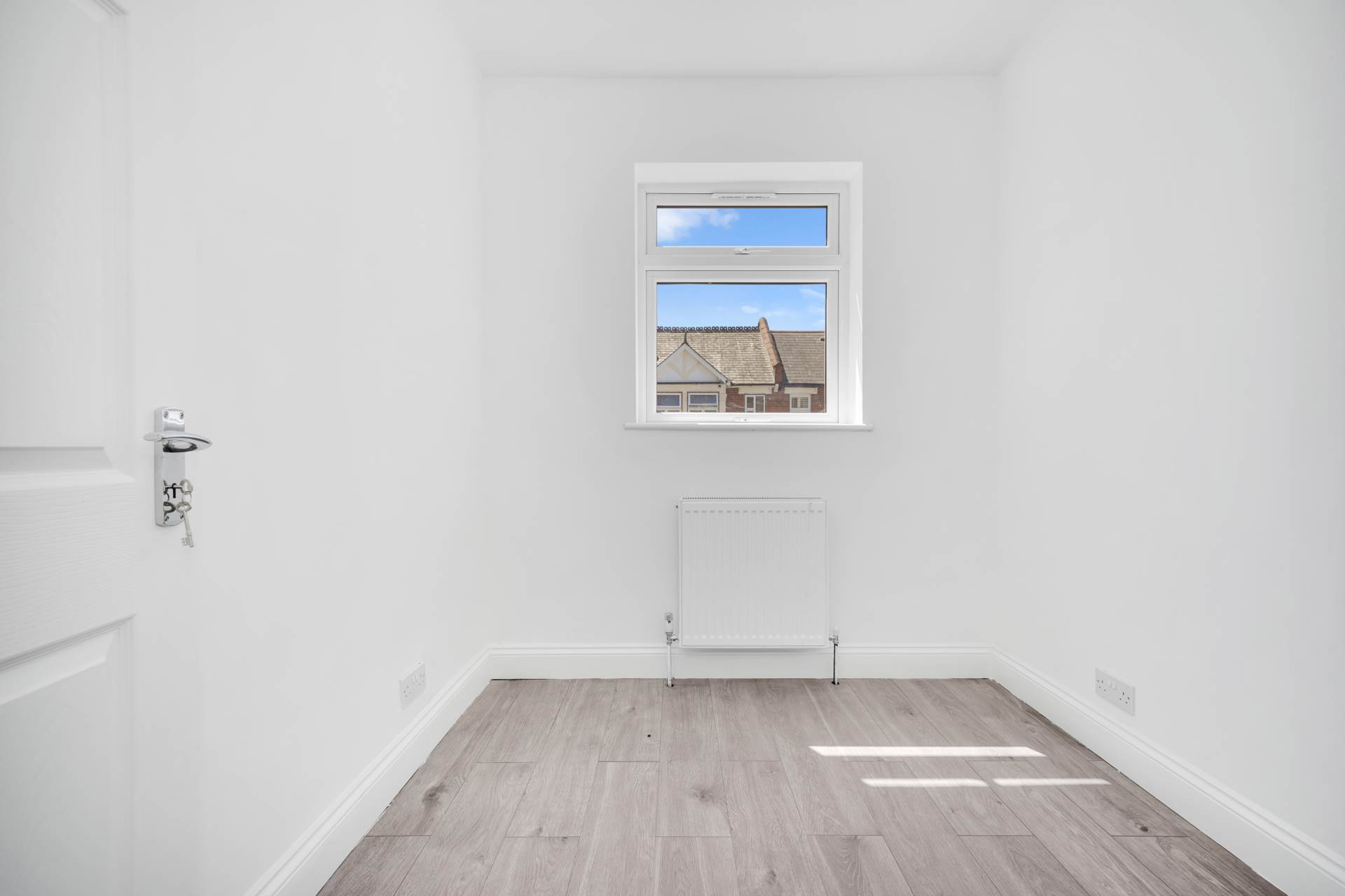 West End Avenue, Leyton, E10, Image 14