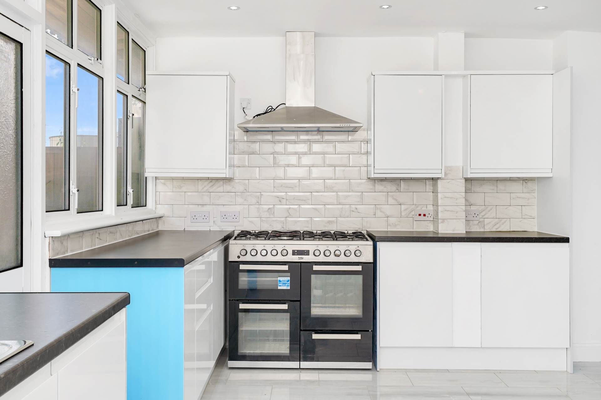 West End Avenue, Leyton, E10, Image 8