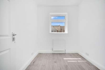 West End Avenue, Leyton, E10, Image 14