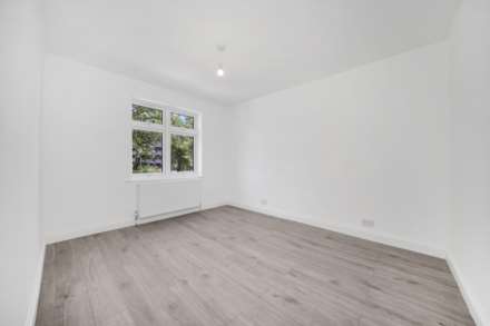 West End Avenue, Leyton, E10, Image 17